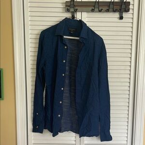 Banana Republic Blue Casual Button Down Shirt